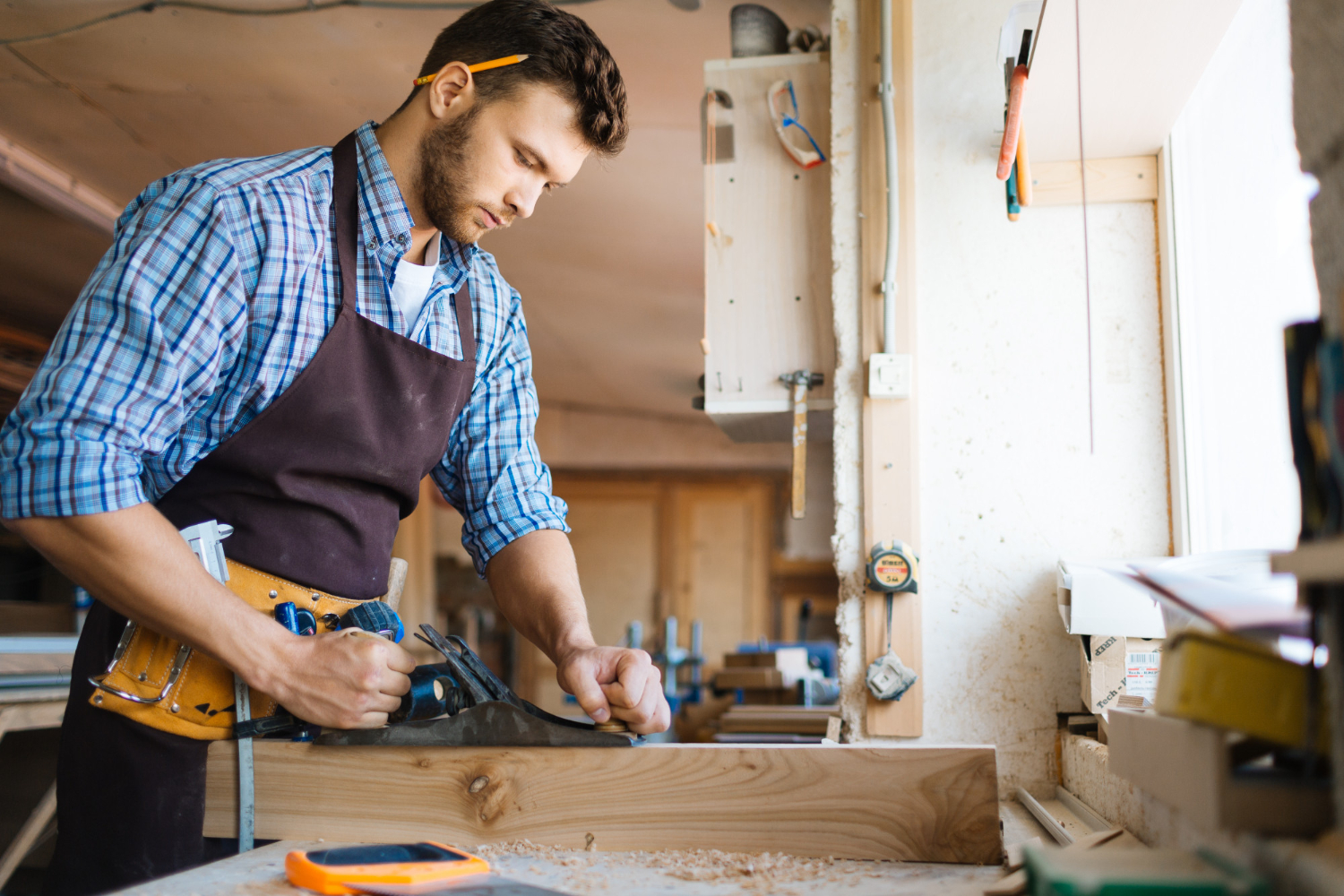 Golden Doors Management- Professional Carpentry Services